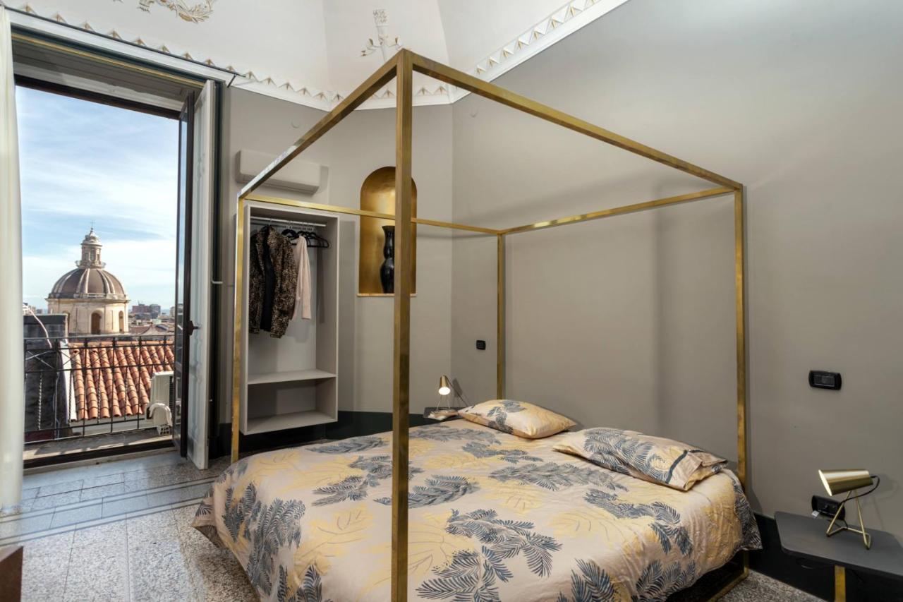 81 Suite And Breakfast Catania Bagian luar foto